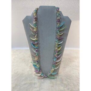 Vintage 1980’s Pastel Seashells Surfer Beach Themed Necklace